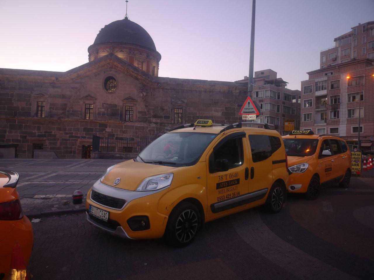 Ateş Taksi gün batımı hizmet anı